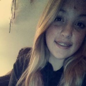 Meet your Posher, Caitlynn