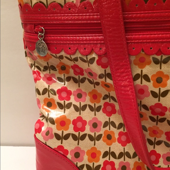 73 off Vera Bradley Handbags •SALE•Vera Bradley Frill Waterproof