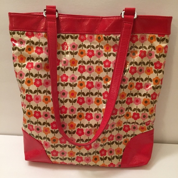 73 off Vera Bradley Handbags •SALE•Vera Bradley Frill Waterproof