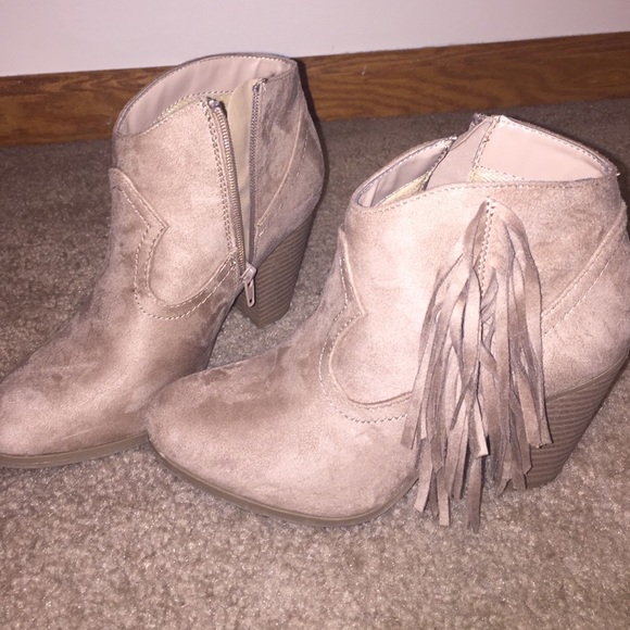 Tan faux suede fringe booties
