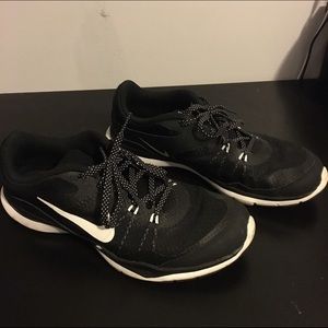 Nike flex trainer 5 's!!! GREAT CONDITION