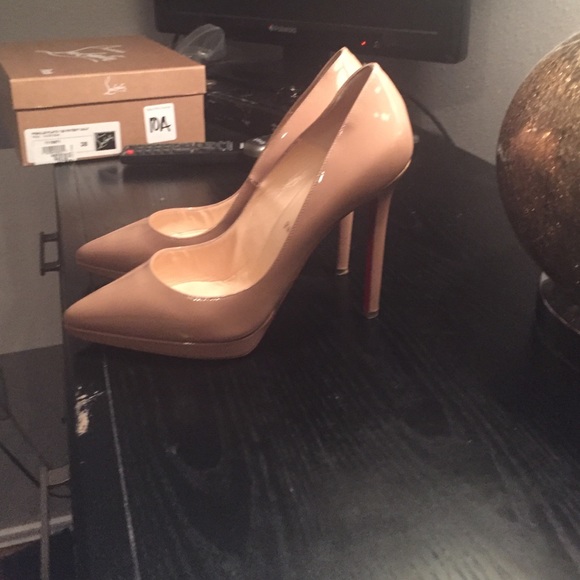 christian louboutin shoes size 38 - Picture 3 of 4