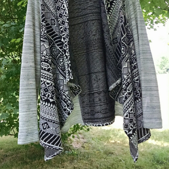 Grey Tribal Print Open Cardigan Sidetail Sweater - Picture 2 of 4