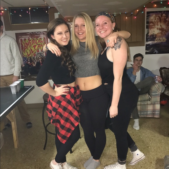 Meet Your Posher❗️ - Picture 3 of 4