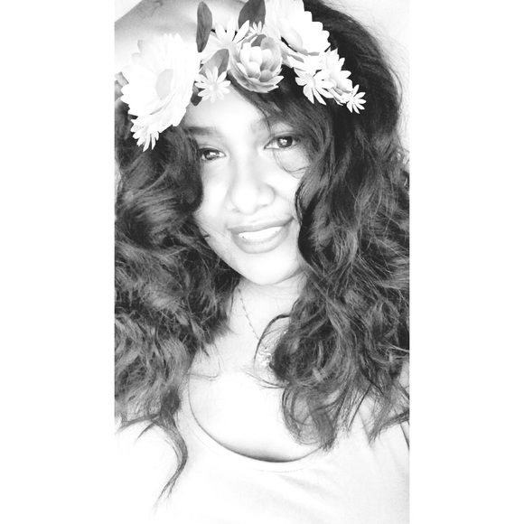 Meet your Posher, Jennifer - Picture 1 of 1