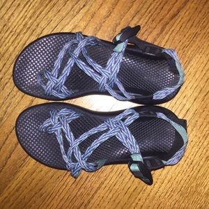 Womens Chacos size 6