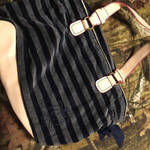 Juicy couture purse.