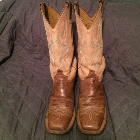 Justin square toe cowboy boots