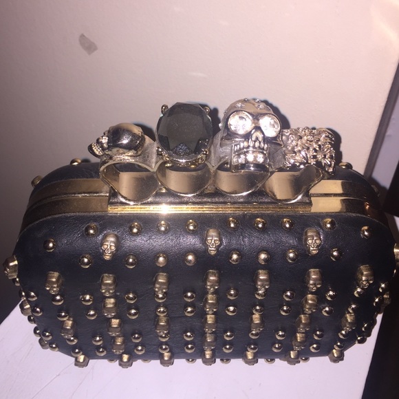 Skull clutch purse