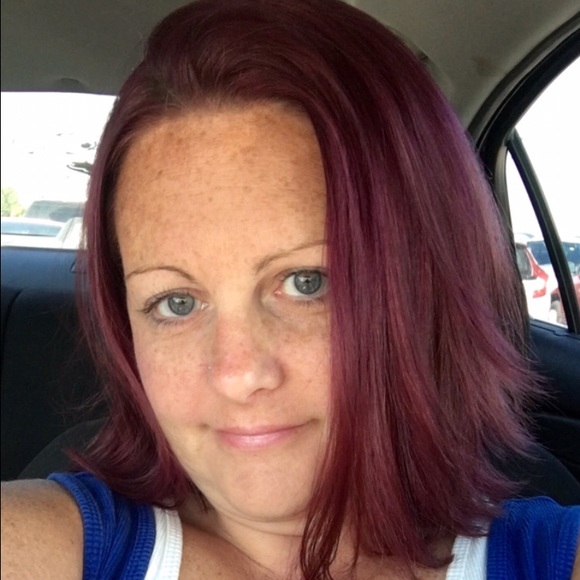 Meet your Posher, Jessica - Picture 1 of 1