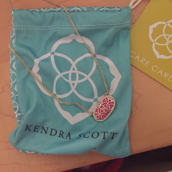 Kendra Scott Necklace