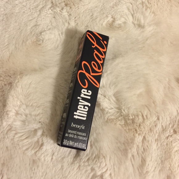 Benefit They're Real! mascara