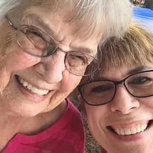 Meet your Posher, Lesley