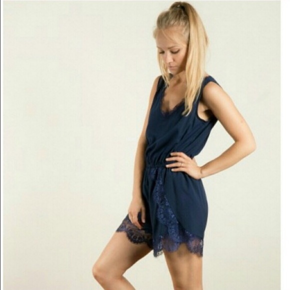 Navy V-Neck Lace Trimmed Romper - Picture 2 of 3