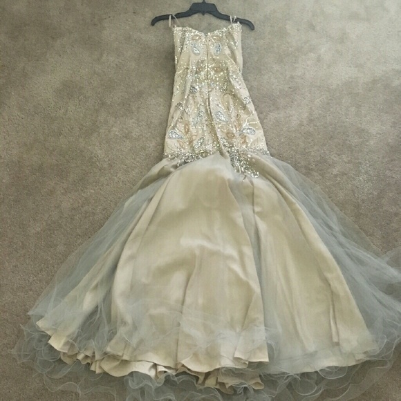 Full Length Formal Gown - Picture 4 of 4