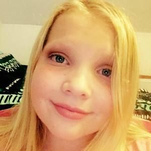 Meet your Posher, Raina