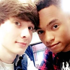 Meet your Posher, Bobby