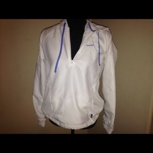 ((SOLD))‼️White & purple Reebok hoodie ‼️