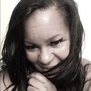 Meet your Posher, Carissa