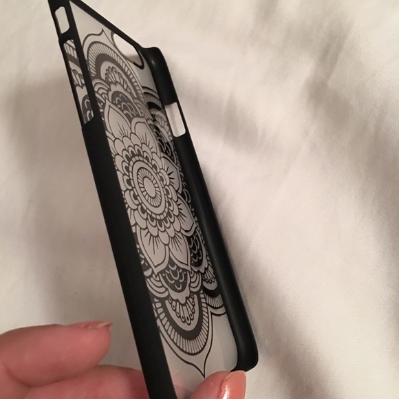 ⬇️$10 iPhone 6/6s Paisley Flower Hard Snap On Case - Picture 4 of 5