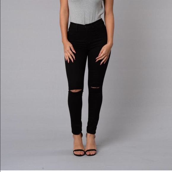 High waisted knee cut jeans