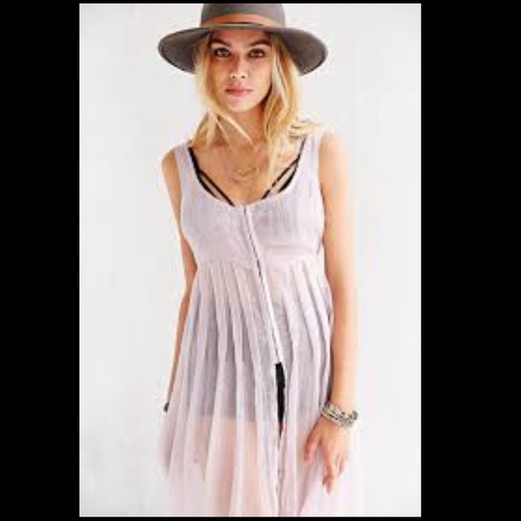 Urban outfitter white chiffon tank