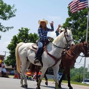 Meet your Posher, Cassie