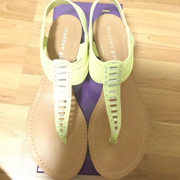 Madden Girl Sandals - Picture 3 of 3