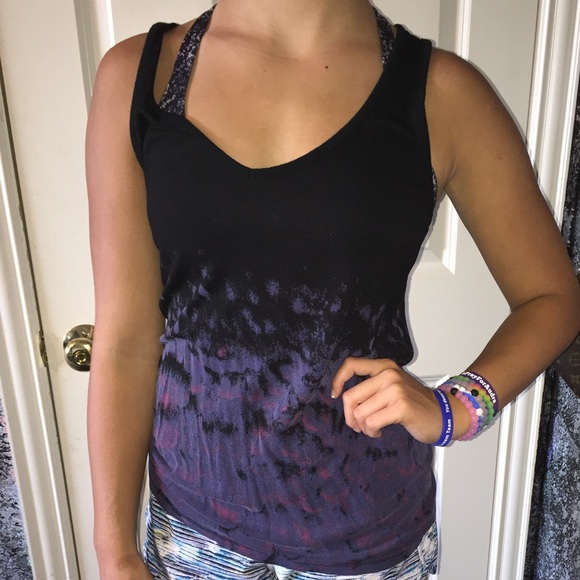 Twist back tank top
