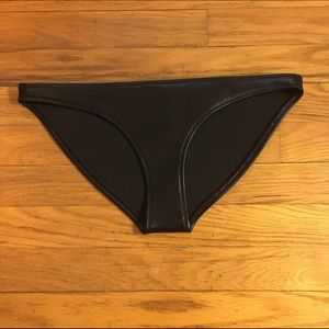 Triangl neoprene dupe bottoms NWOT