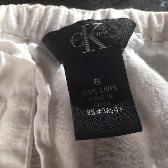 Calvin Klein white linen Capri pants size 8