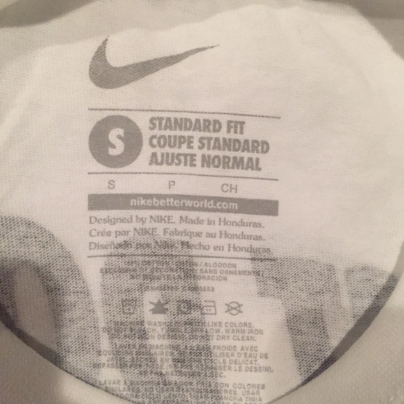 NWOT - Nike T-Shirt (unisex) - many available - Picture 3 of 4