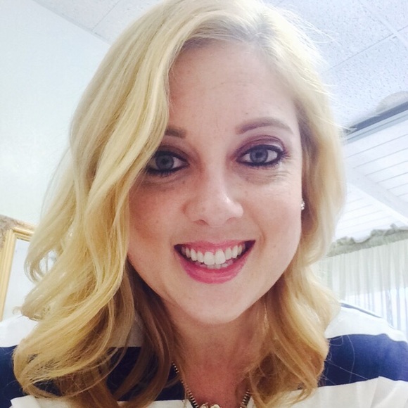 Meet your Posher, Kalina - Picture 2 of 3