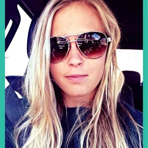 Meet your Posher, Lacey - Picture 1 of 1