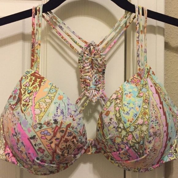 VS swimsuit top and bottoms