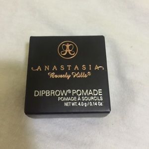Anastasia Beverly Hills Dip Brow.