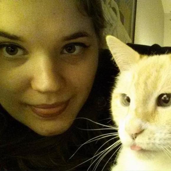 Meet your Posher, Kelsey - Picture 1 of 1