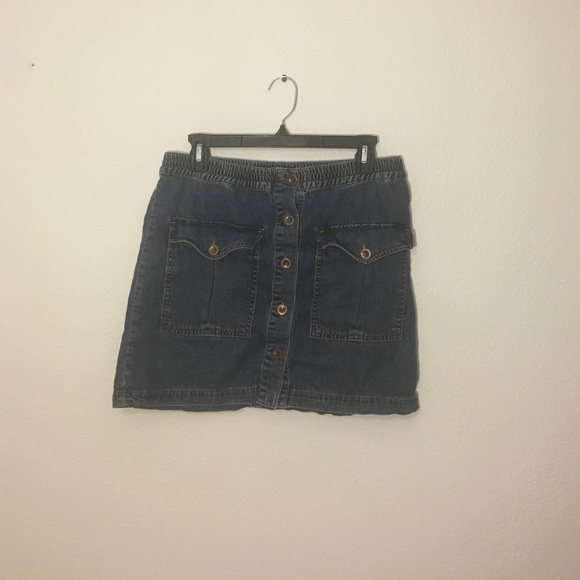 button-down 90's-esque, denim skirt