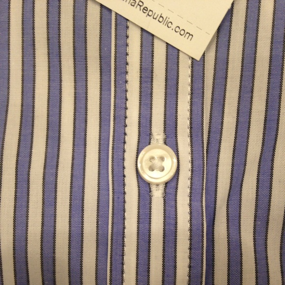 Banana Republic Tops - Banana republic Riley fit white stripe shirt Banana Republic Tops - Banana republic Riley fit white stripe shirt