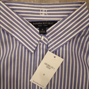 Banana Republic Tops - Banana republic Riley fit white stripe shirt Banana Republic Tops - Banana republic Riley fit white stripe shirt