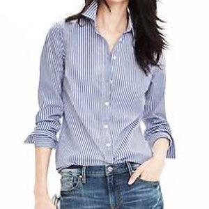 Banana Republic Tops - Banana republic Riley fit white stripe shirt Banana Republic Tops - Banana republic Riley fit white stripe shirt