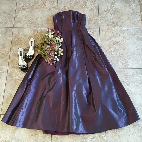 Michaelangelo Dresses & Skirts - Strapless formal gown with shawl