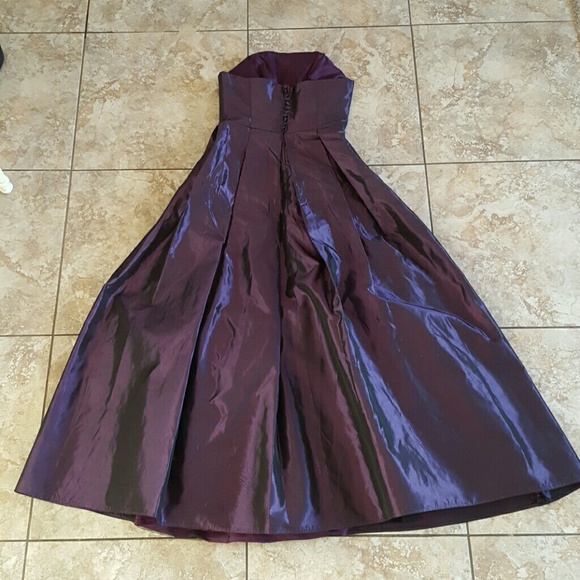 Strapless formal gown with shawl - Picture 2 of 3