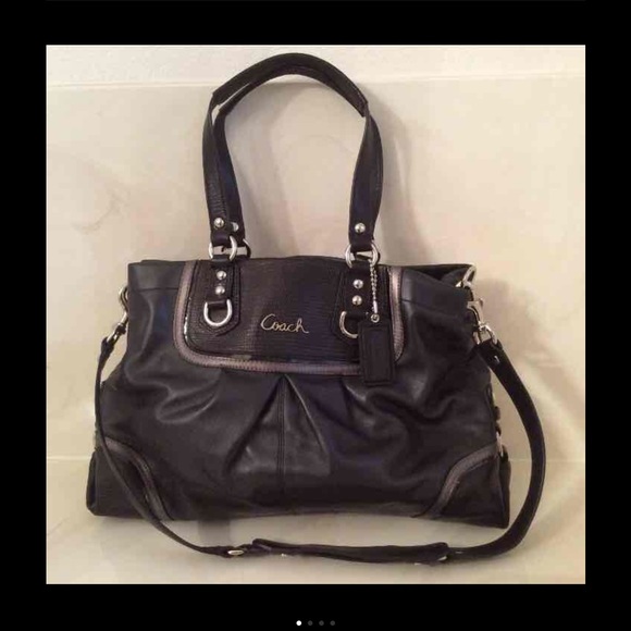 NWT coach purse, very nice