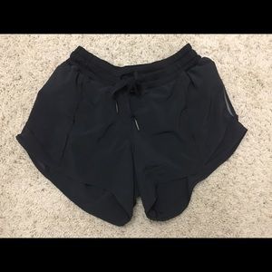 Lululemon Hotty Hot Short (Long) size 4