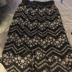Boundaries daisy skirt