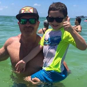 Meet your Posher, Derek