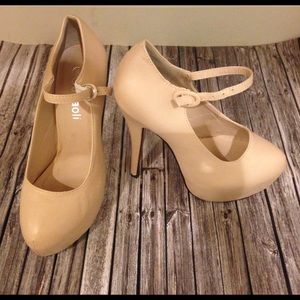 Shoes - Beige high pumps, red soles Shoes - Beige high pumps, red soles