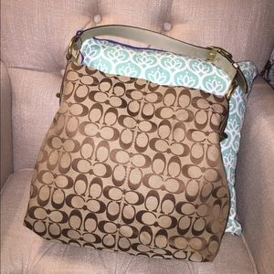 Classic coach purse! Like new!