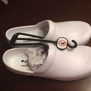Brand new white allheart nursing shoes